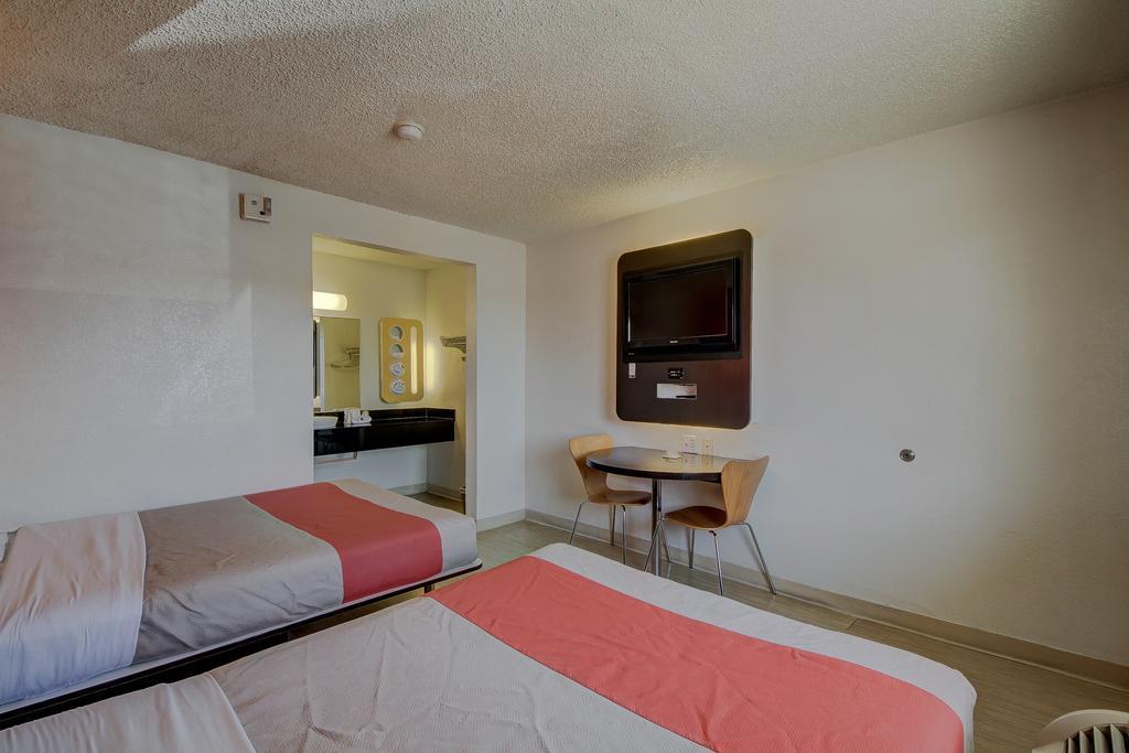 Motel 6-San Antonio, Tx - Fort Sam Houston חדר תמונה